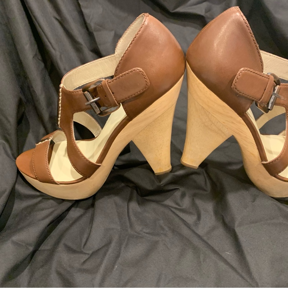 Max Studio Arial Platform Heels Size 9M - Picture 9 of 11